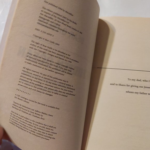 Facing the Frozen Ocean - Picture 4 of 5